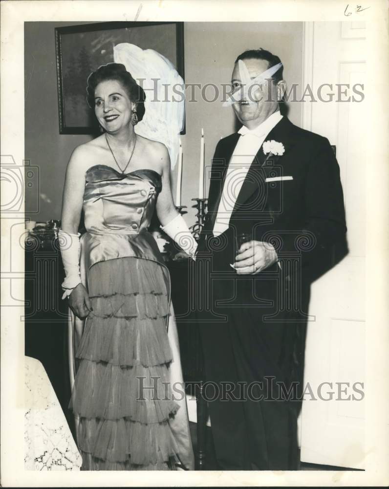 1957 Press Photo Mrs. LeDorex Prevosty appears at event with unidentified man.
