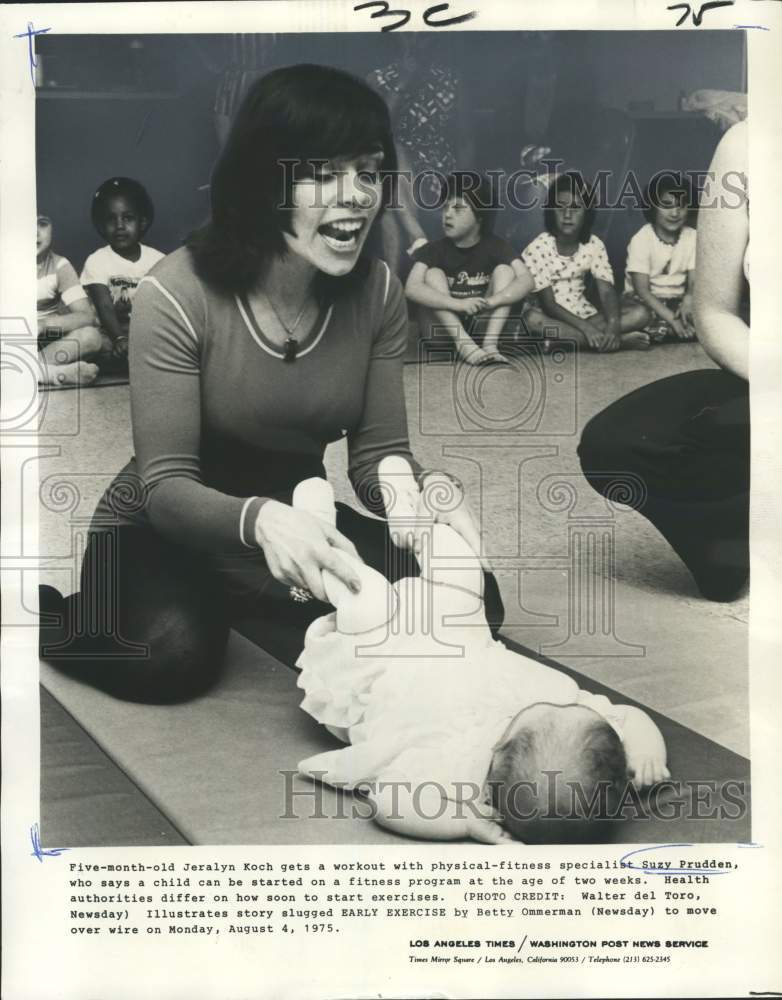 1975 Press Photo Fitness Specialist Suzy Prudden and Jeralyn Koch doing Exercise- Historic Images