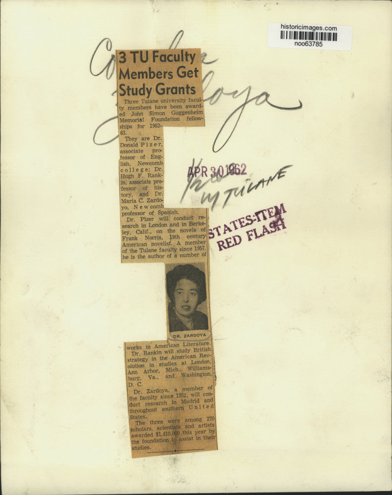 Load image into Gallery viewer, 1962 Press Photo Doctor Maria C. Zardoyo, Newcomb professor of Spanish
