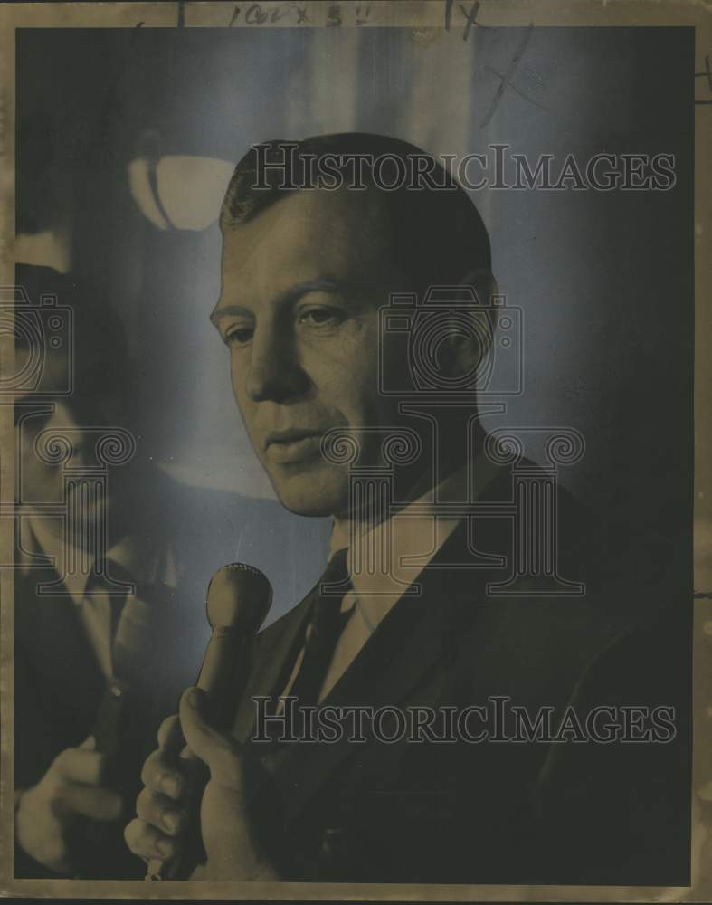 1966 Press Photo Georgia Governor Carl Sanders in New Orleans for court hearing