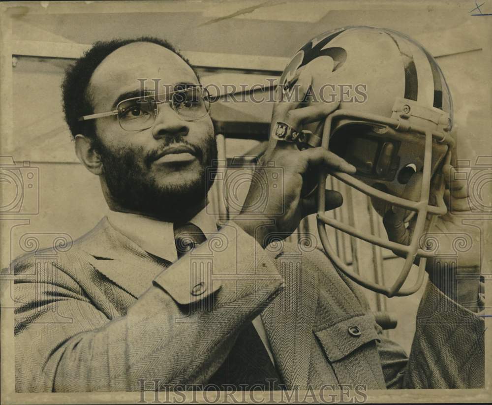 1973 Press Photo Billy Newsome, newest New Orleans Saints football player.- Historic Images