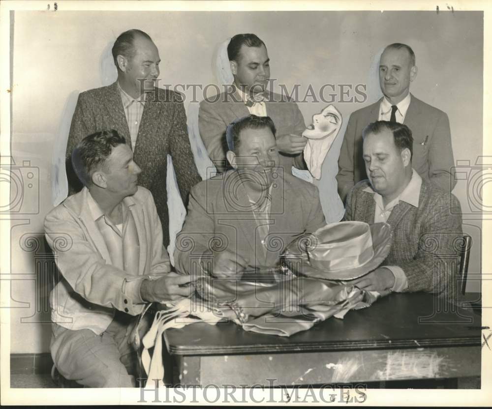 1959 Press Photo Officers of Krewe of Poseidon Make Plans for Carnival Parade- Historic Images