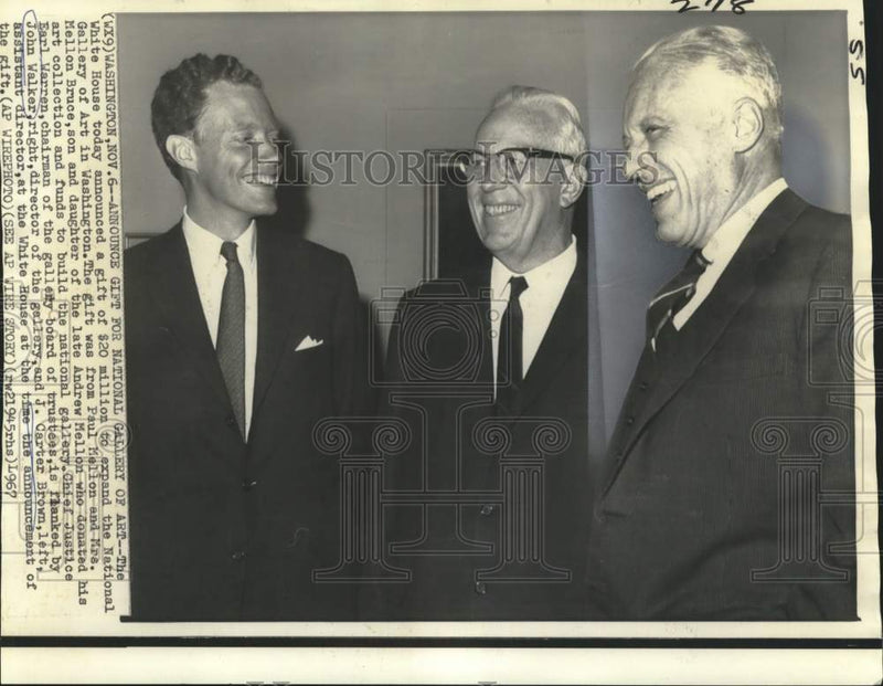 Load image into Gallery viewer, 1967 Press Photo National Gallery director John Walker with gallery principals
