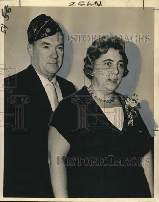 1961 Press Photo Robert W. Wilson & Mrs. Joseph S. Dellucky- American Legion