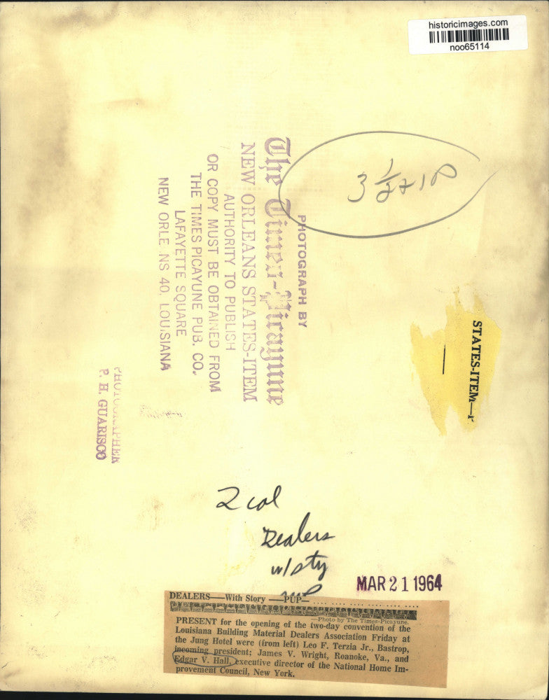 1964 Press Photo Edgar Hall and participants of LA Building Materials convention