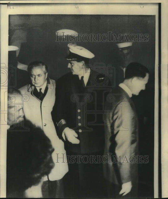 1966 Press Photo Britain's Harold Wilson and Rhodesia's Ian Smith leave cruiser