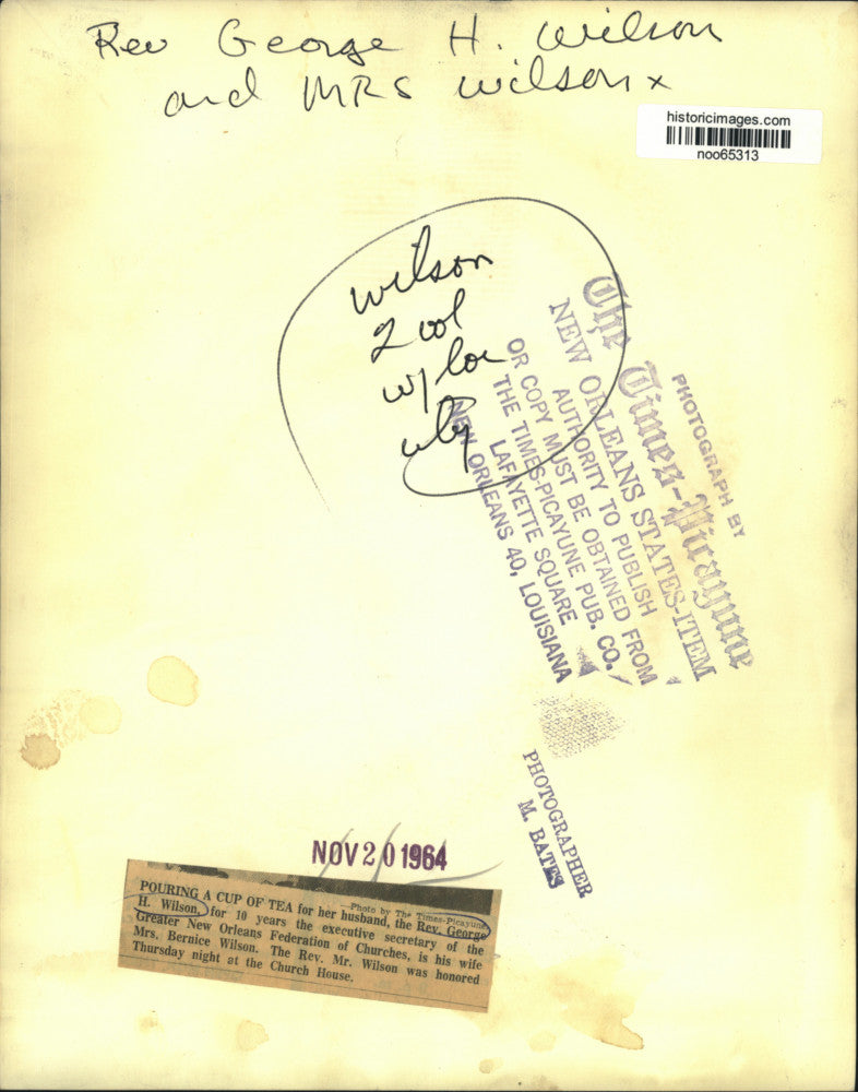 1964 Press Photo Mrs. Wilson pours cup of tea for husband Reverend George Wilson