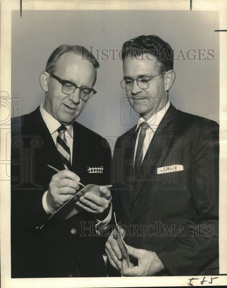 Load image into Gallery viewer, 1967 Press Photo Dr. Jack Wickstrom and officers of Louisiana Orthopedic group
