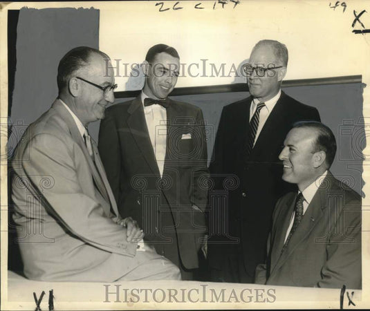1954 Press Photo Magnolia Petroleum and New Orleans Petroleum banquet-meeting