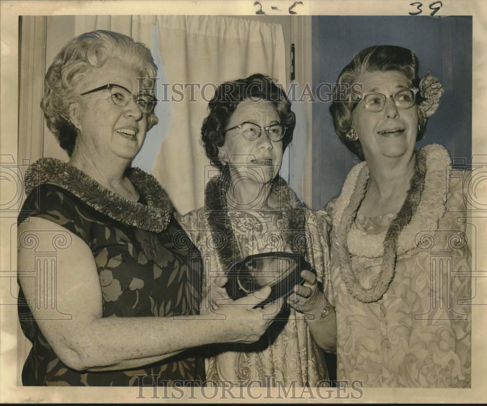 1967 Press Photo Business and Professional Women - Marjorie Wilson and Members