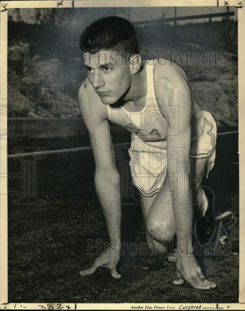 Press Photo University of Texas relay competitor Bobby Whilden - noo66699- Historic Images