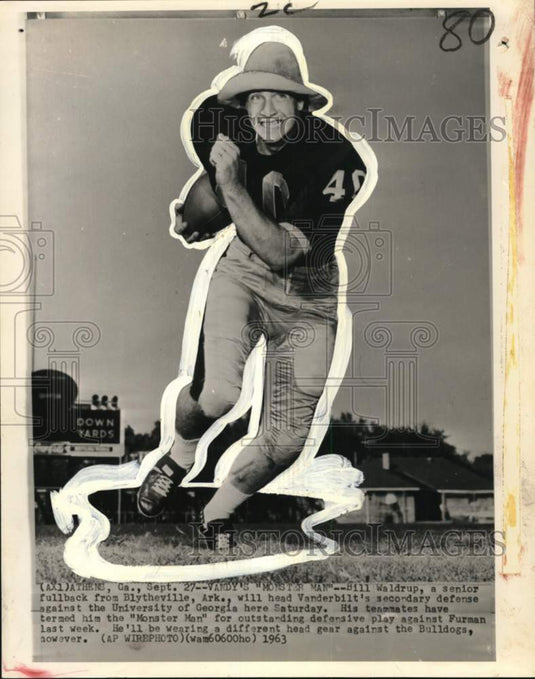1963 Press Photo Vanderbilt's defensive football player Bill Waldrup - noo66986- Historic Images