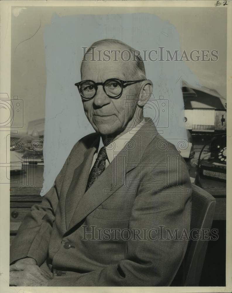 Load image into Gallery viewer, 1956 Press Photo Arthur W. Van Pelt - noo67820
