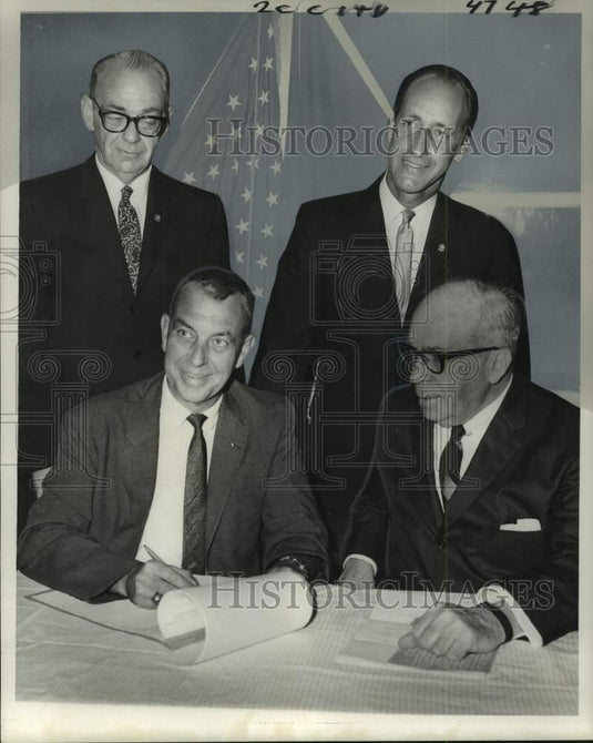 1967 Press Photo Attendees at Charter Signing for Louisiana Maritime Museum