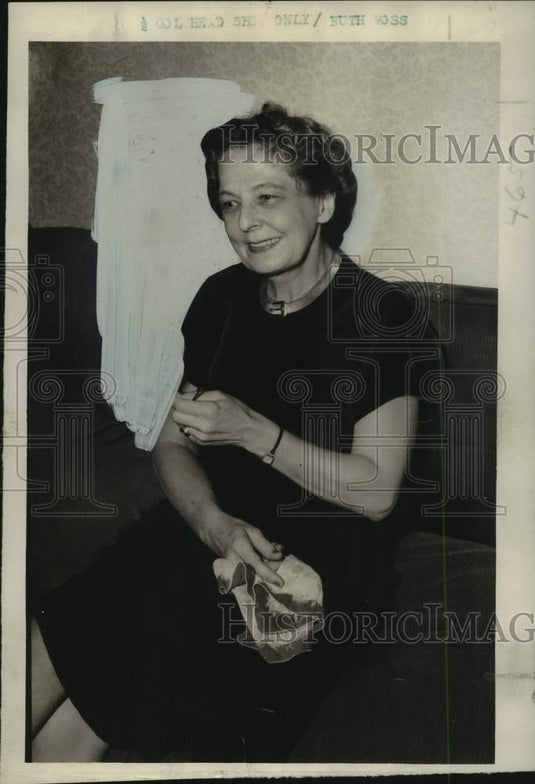 1950 Press Photo Ruth Voss, organizer of Children's Theater Guild - noo68208