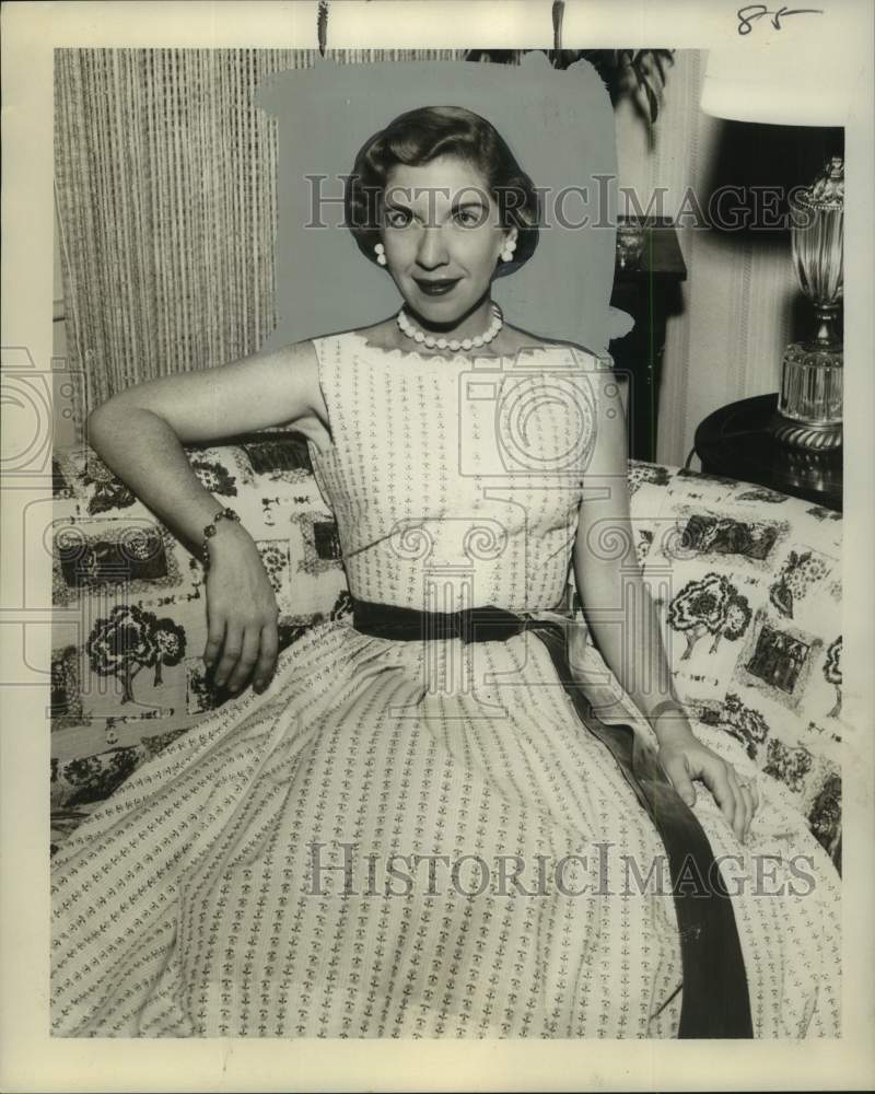 1957 Press Photo Mary Ray Showerman - noo68264
