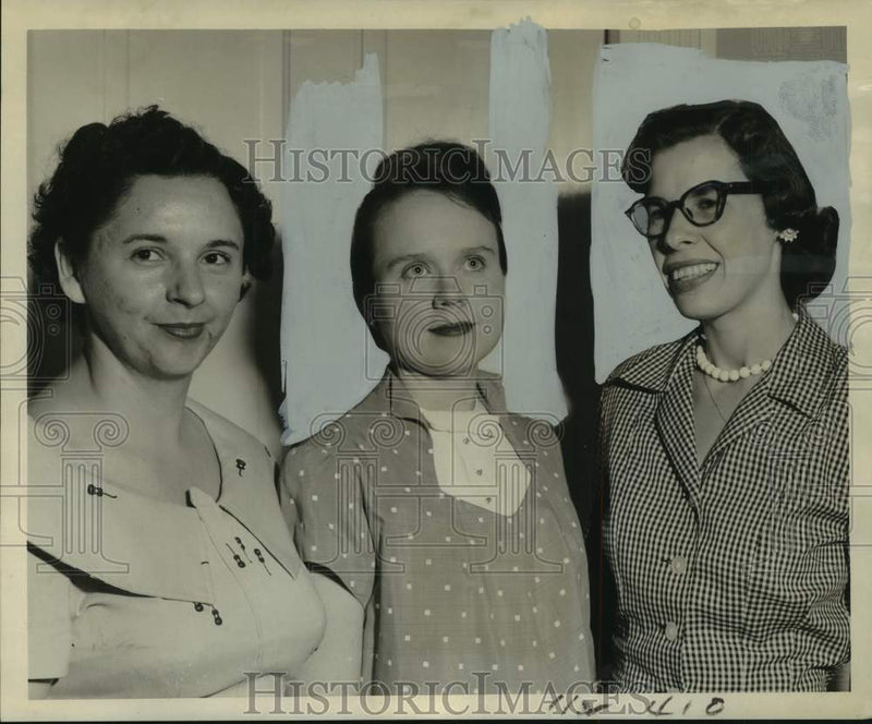 Load image into Gallery viewer, 1958 Press Photo Mrs. Thomas Casey, Jaynes, Junior Chamber of Commerce Auxiliary
