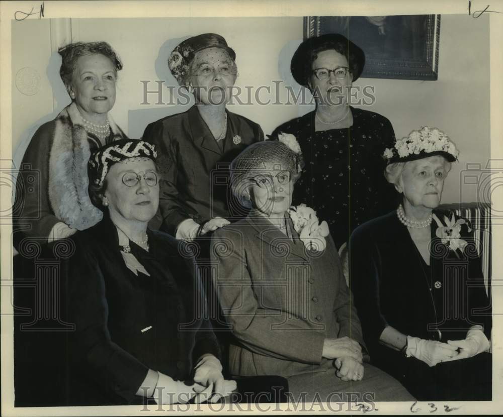 1960 Press Photo Officers of the 1960-61 Season of Le Petit Salon - noo68415