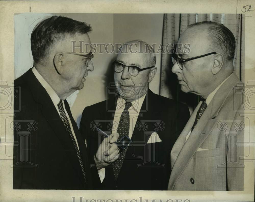 1954 Press Photo Production Credit Association Officials before Meeting