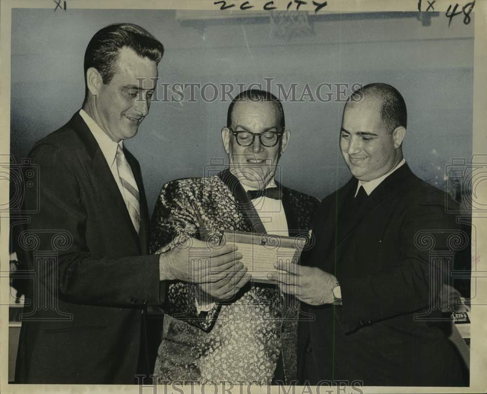 1966 Press Photo Jefferson Cultural Council Award Ceremony Attendees - noo68502