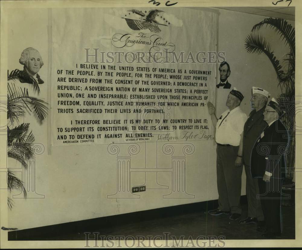 1968 Press Photo Veterans of WWI &quot;American Creed&quot; displayed at Jung Hotel