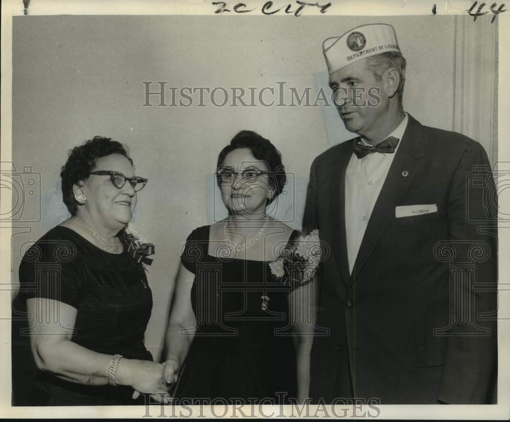 1960 Press Photo Disabled American Veterans - Florence Green and Officials