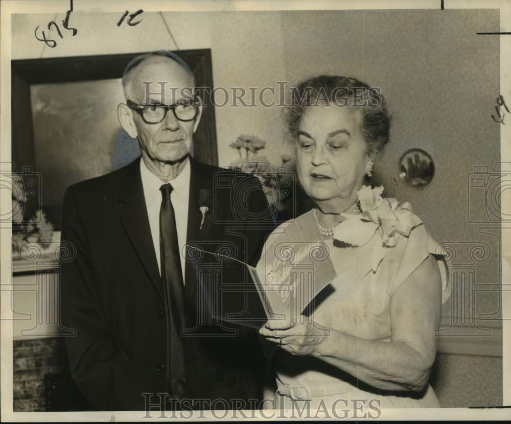 1963 Press Photo Mr. and Mrs. Leslie Watson celebrate 50th wedding anniversary- Historic Images