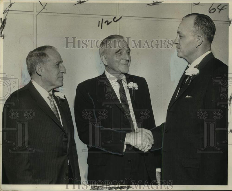 Load image into Gallery viewer, 1964 Press Photo Attendees of testimonial dinner of American Bureau of Shipping.
