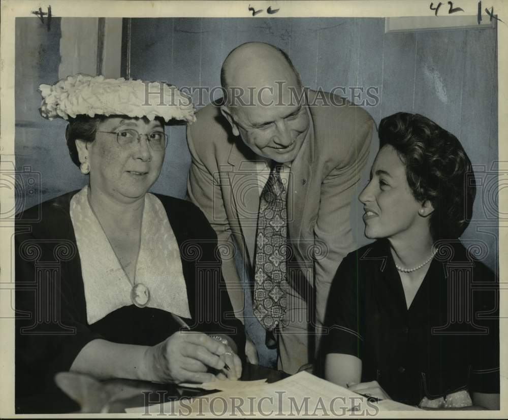 1958 Press Photo National Foundation for Infantile Paralysis Chairmen at Meeting