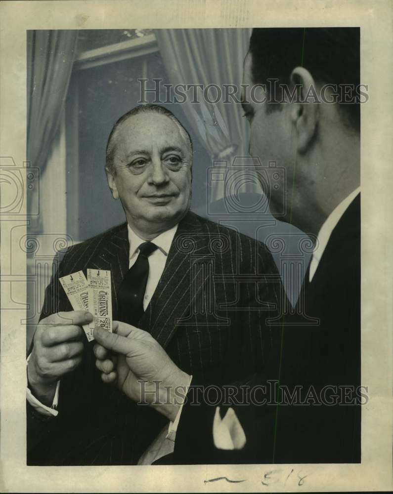 1965 Press Photo Baron Quaranta di San Severino, consul general of Italy