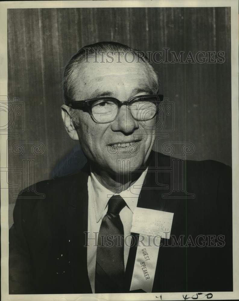 1969 Press Photo Dr. A. B. Sirbu, Orthopedic Surgeon, Mount Zion Hospital