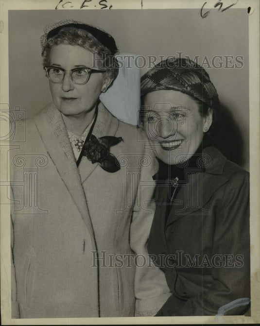 1957 Press Photo Miss Ethel Watson And Companion - noo69051