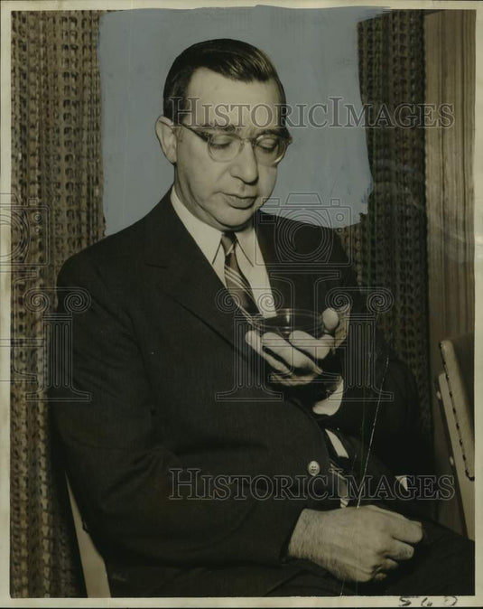 1957 Press Photo Doctor Harry Shwachman - noo69089