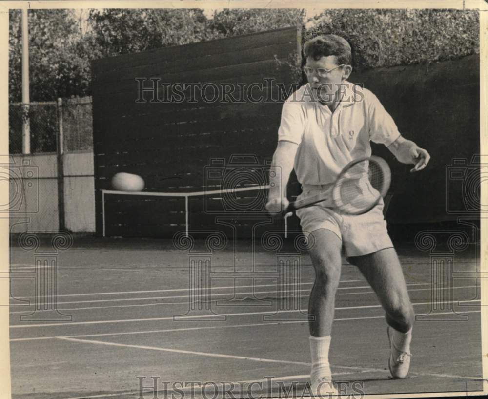 1963 Press Photo Top-seeded Ham Richardson at Sugar Bowl tennis action.- Historic Images