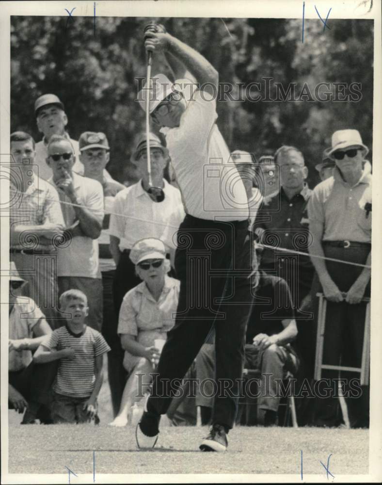 1967 Press Photo Golfer Mason Rudolph on the green - noo71198- Historic Images