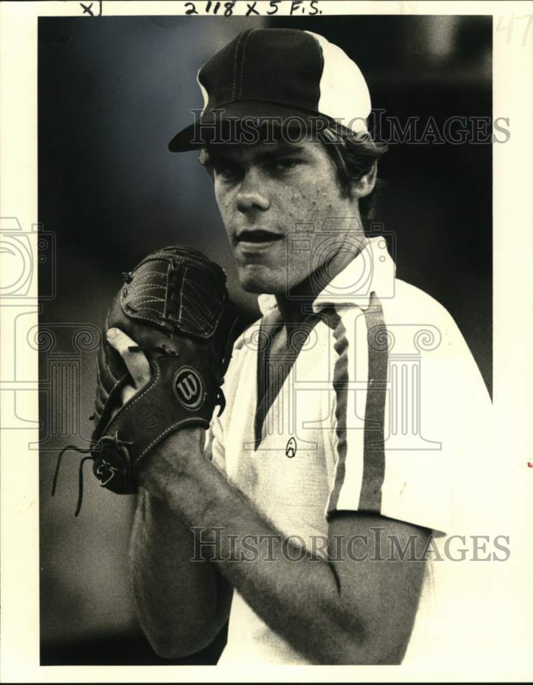 1979 Press Photo Hubler Mike Rowe, pitcher for Cles Toups. - noo71658- Historic Images