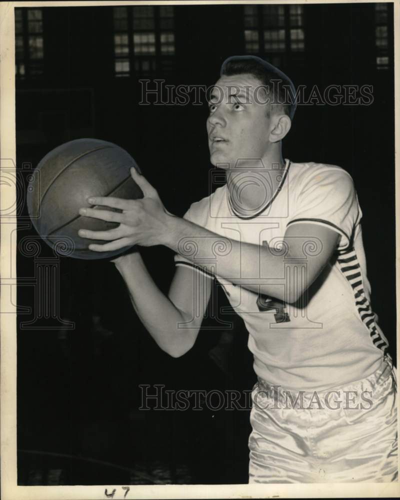 Press Photo Sophomore Dick O&#39;Brien, basketball guard - noo71842- Historic Images