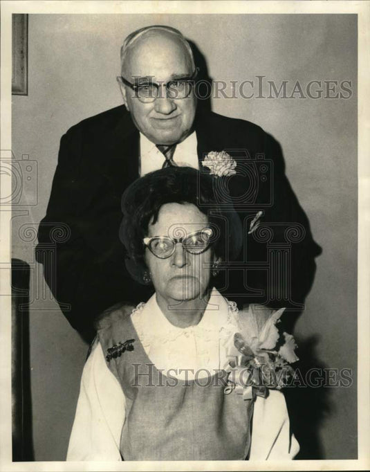 1970 Press Photo Mr. and Mrs. Howard Olivier celebrate 50th wedding anniversary.