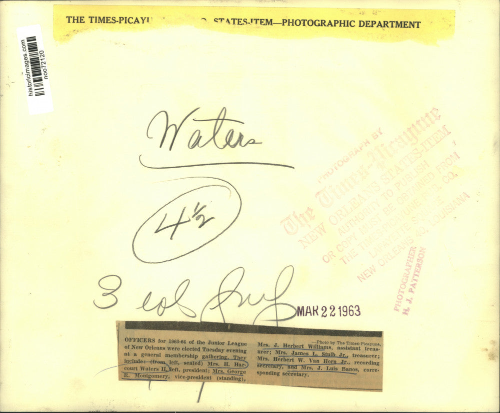 1963 Press Photo Mrs. Harcourt Waters with Junior League officers at gathering