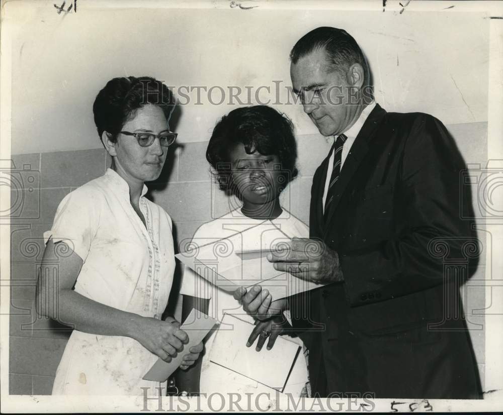 1967 Press Photo Participants at Conference for Nurses&#39; Aides on Nursing Care- Historic Images