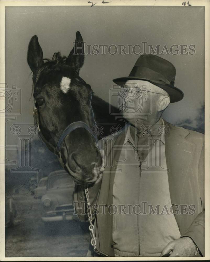 Press Photo Earl J. Smith and Roman Spy at Fair Grounds - noo74572- Historic Images