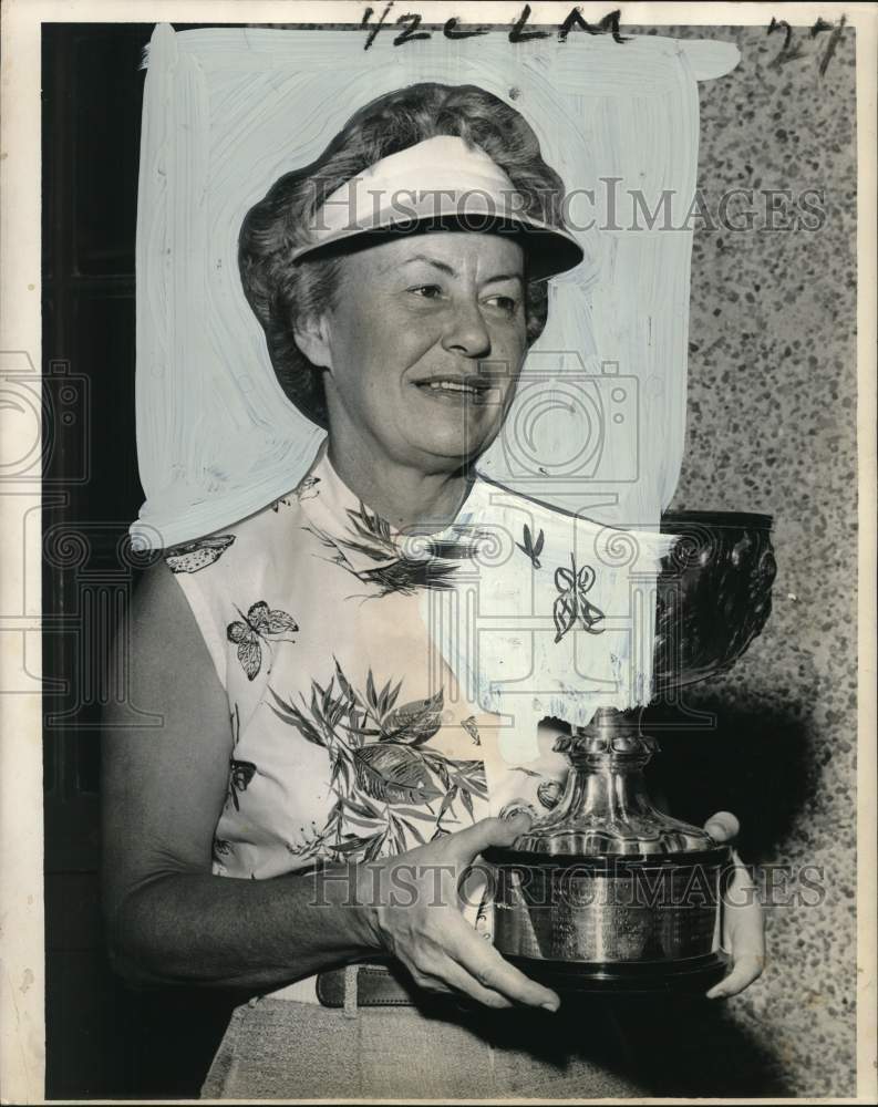 1963 Press Photo Mrs. Horton Smith wins NOCC Women&#39;s Golf Championship- Historic Images