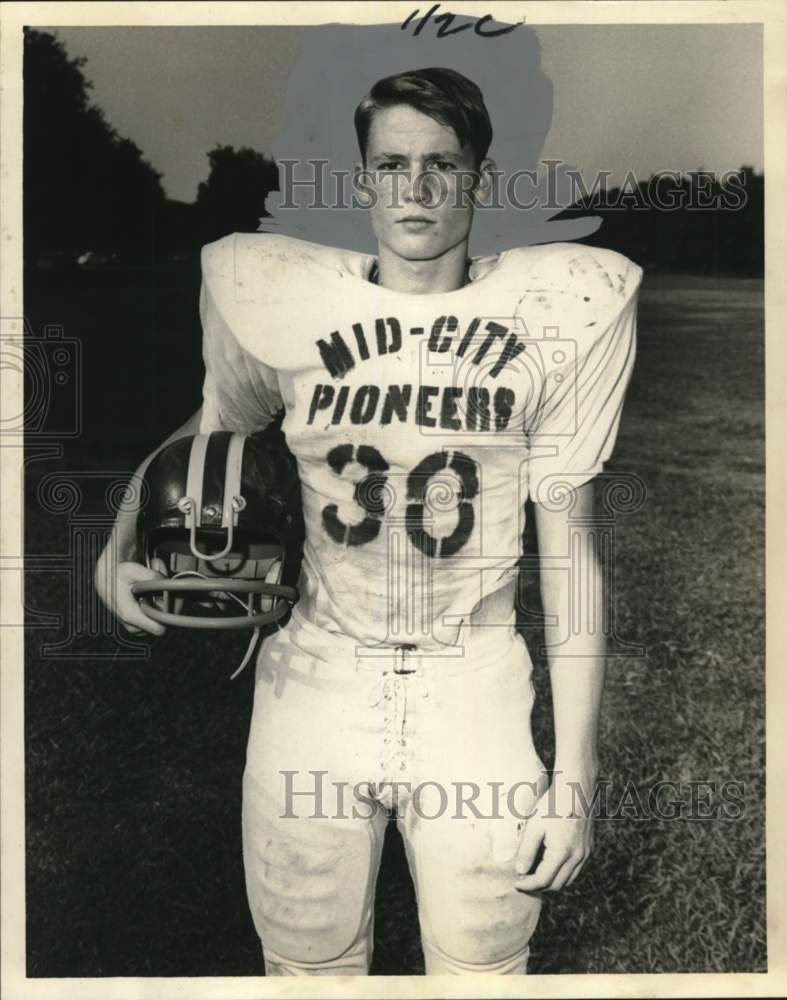 1969 Press Photo Randy Stone football player for Mid-City Pioneers - noo76119- Historic Images