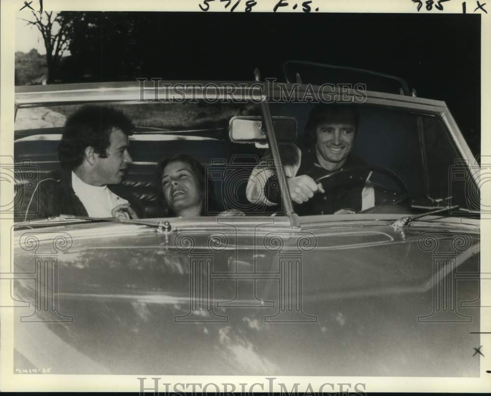 1977 Press Photo Macon County Line&quot; Cast, Car Scene - noo78374- Historic Images