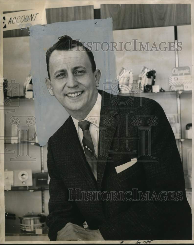 1964 Press Photo Jimmy Thibodeaux, Zale&#39;s Jewelers New Orleans store manager- Historic Images