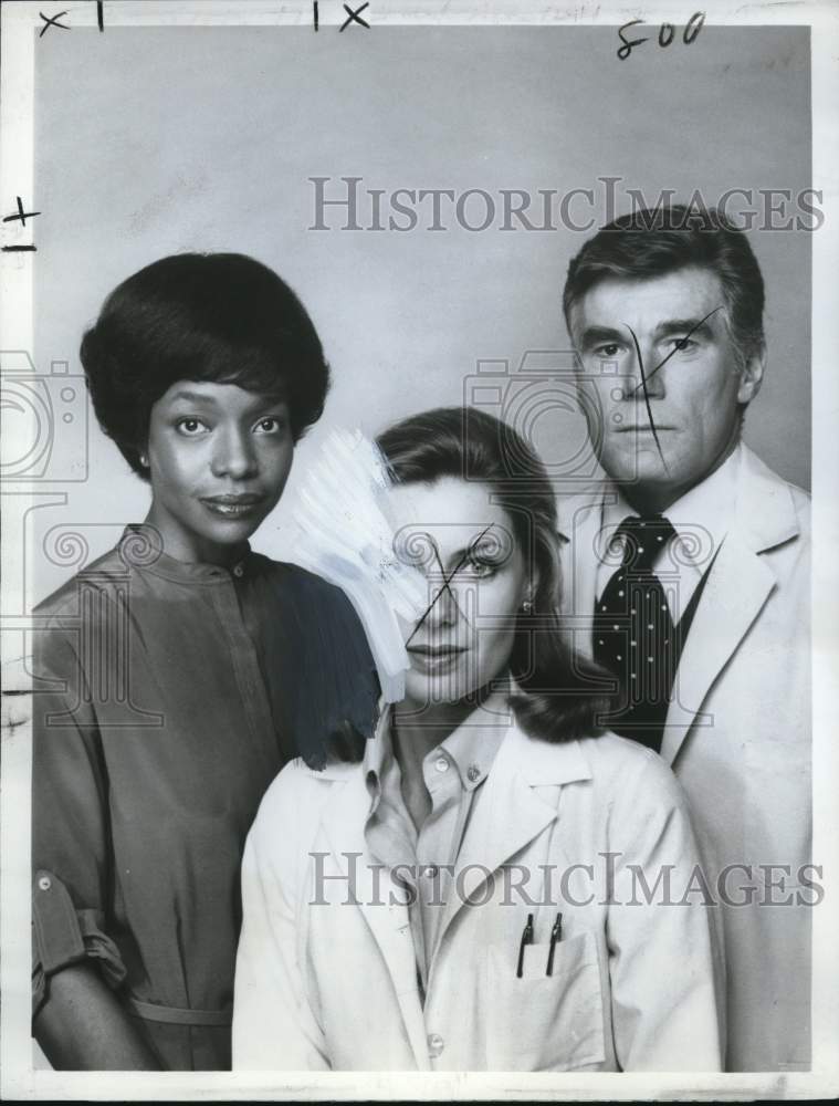 1978 Press Photo Beverly Todd, Susan Sullivan &amp; Mitchell Ryan in &quot;Having Babies&quot;- Historic Images