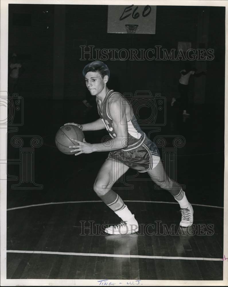 Press Photo Basketball - Buc's Bruce Ting of West Jefferson during game- Historic Images