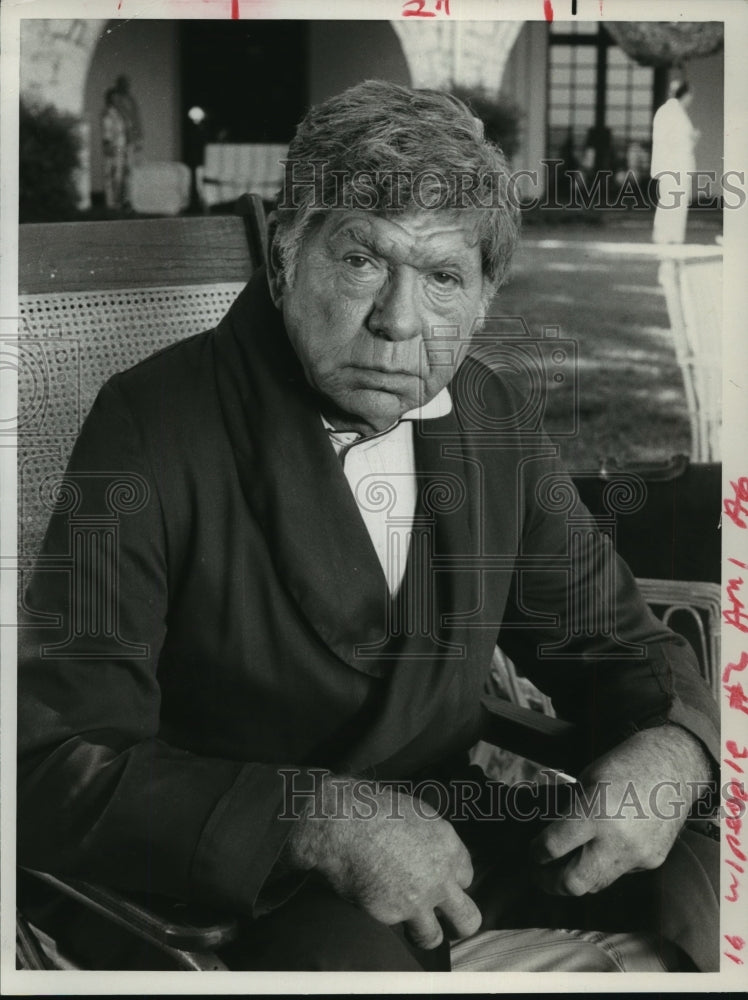 1984 Press Photo Claude Akins stars in Celebrity, NBC mini-series. - nop00052- Historic Images