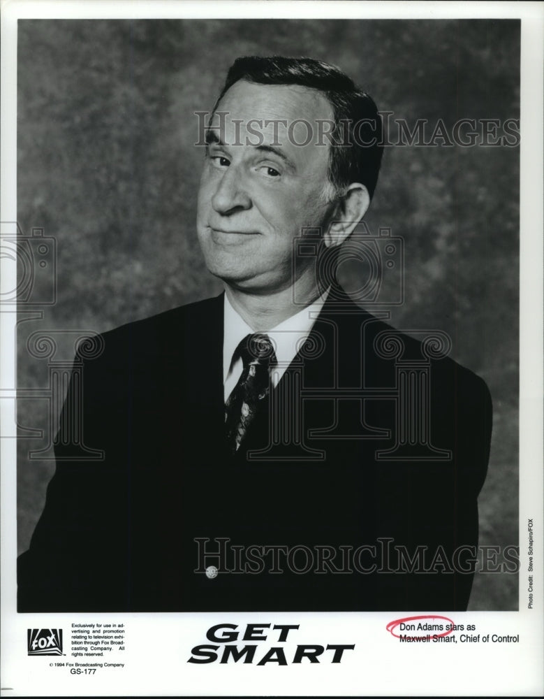 1994 Press Photo Don Adams stars as Maxwell Smart, in Get Smart. - nop00292- Historic Images