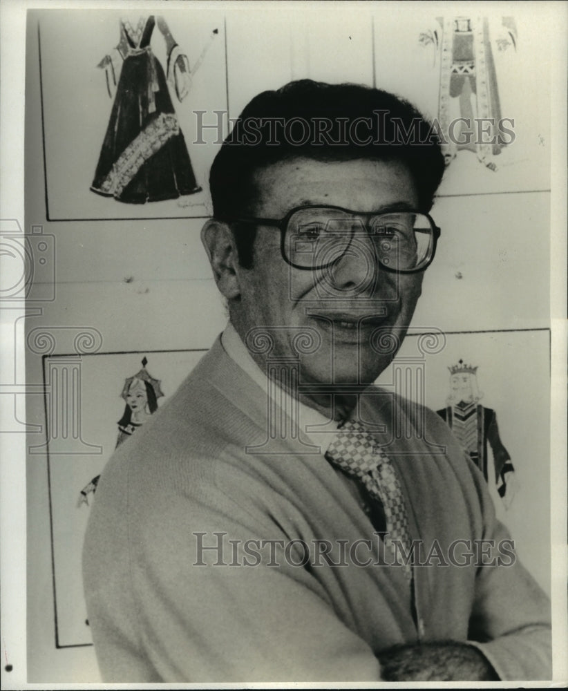 1985 Press Photo Irwin Allen, producer of Alice in Wonderland, on CBS.- Historic Images